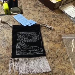 Vividly Embroidered Velveteen Water Tarot Card Bag Brand New Free Shipping - Picture 1 of 9