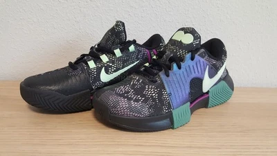 耐克女式 Zoom GP Challenge 1 Osaka HC 网球鞋风格 FJ1810-001 尺寸 6.5 — 第 1/4 张图片