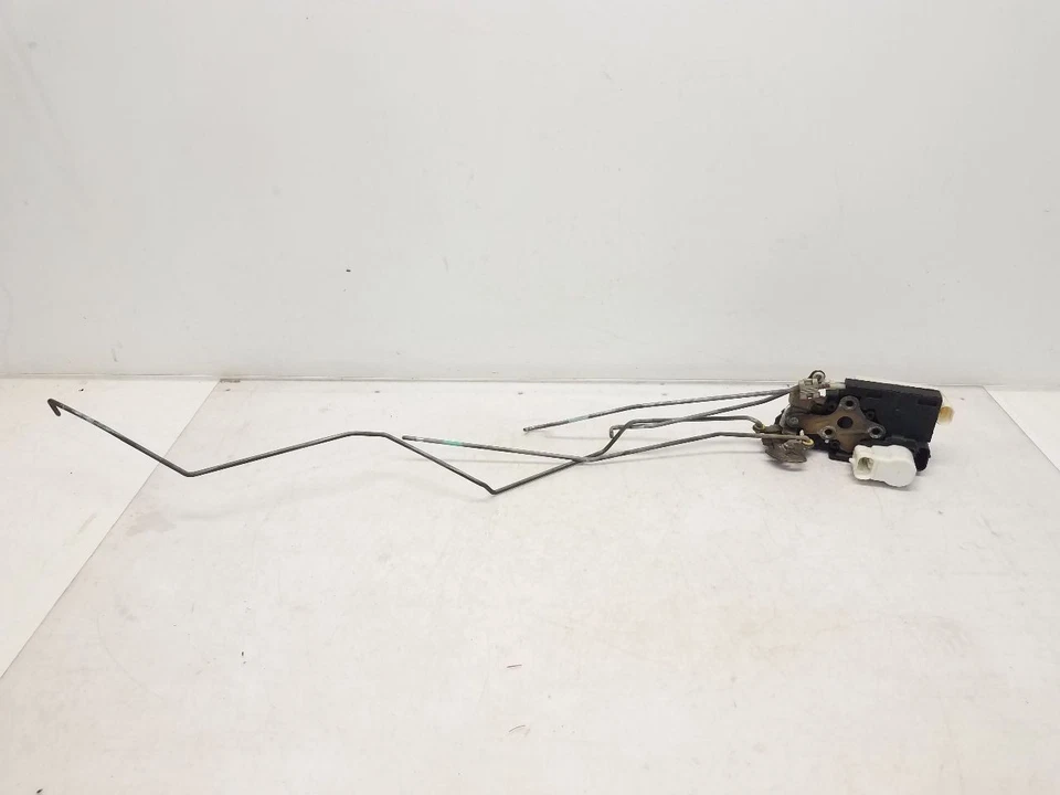 2003 Chevrolet Tahoe Passenger Right Front Power Door Latch - Image 1 of 4