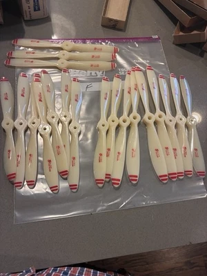 F. Gran Lote de Accesorios de Nylon de Vuelo Superior para Modelo de Avión R/C Kit Motor Foto 1 de 4