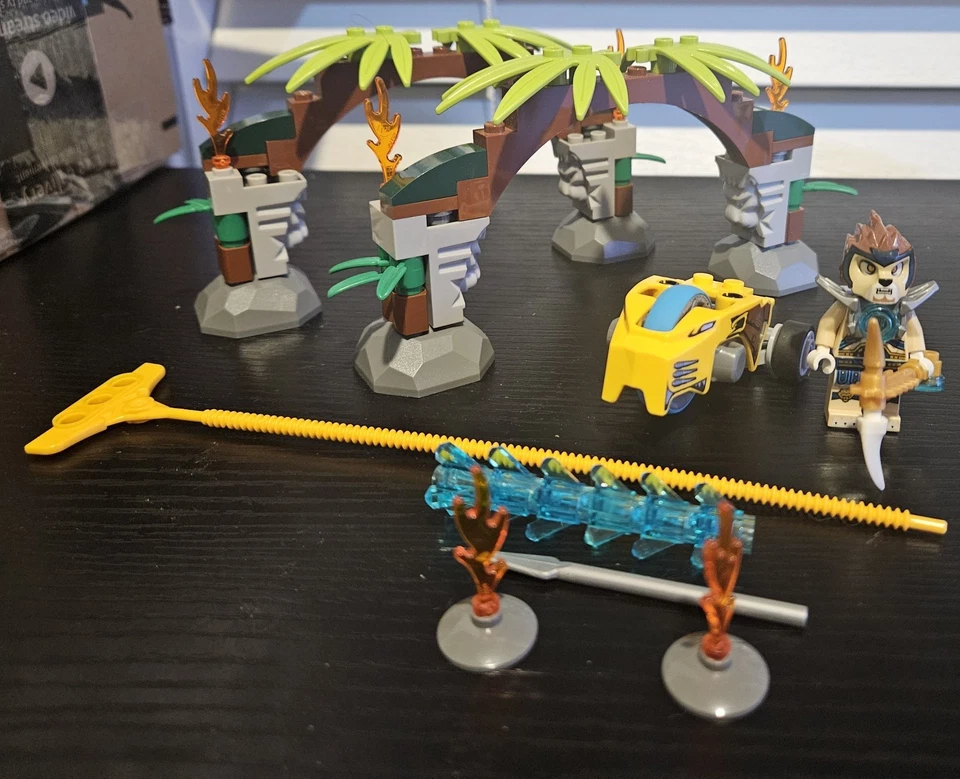 LEGO LEGENDS OF CHIMA: Jungle Gates (70104) Foto 1 de 1