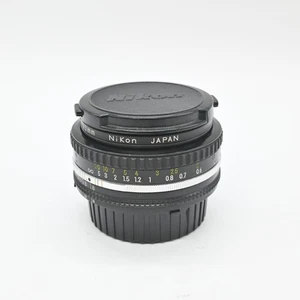 [Near Mint] Nikon Ai-s NIKKOR 50mm f1.8 Pancake MF Lens From Japan - Picture 1 of 9