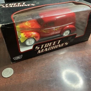 Ford Sedan Delivery ( 1940 ) Red - Picture 1 of 3