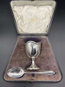 Walker & Hall English Sterling Silver Egg Cup & Spoon Set Original Box No Monos - Picture 1 of 15