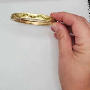 Lia Sophia Bolt Olivine Brushed Goldtone Stretch Bracelet Size M - Picture 1 of 9