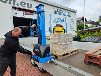 Selbstverlader Mitnahme StaplerHochhubwagenElektrisch Gabelstapler Mini 1000Kg ! - Bild 1 von 4