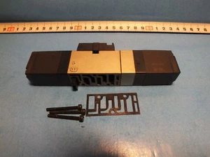 SMC   VFR2200   DC21-26V    - Picture 1 of 8