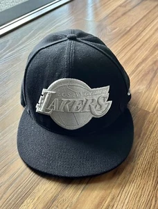 LA Lakers Ultra Game Cap Officially Licensed. OSFM Flat Bib. Clean. - Picture 1 of 8