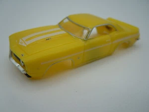 MODEL MOTORING YELLOW W/WHITE '69 YENKO CAMARO SHELL ~ NEW ~ FITS AURORA TJET - Picture 1 of 6