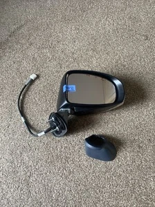 Toyota Avensis T27 2008-18 R/H Wing Mirror & Indicator 87908-05903 - Picture 1 of 7