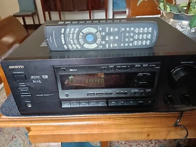 Onkyo TX-DS575X Amplificatore audio video - Immagine 1 di 3