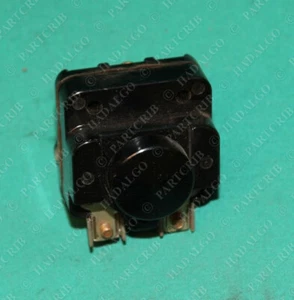 Allen Bradley, X-234683, Pneumatic Timer Relay Contactor Delay - Picture 1 of 3