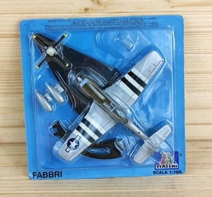 Italeri Fabbri AG-P024 1:100 Scale P-51 MUSTANG Display Model Plane (Sealed) - Picture 1 of 8