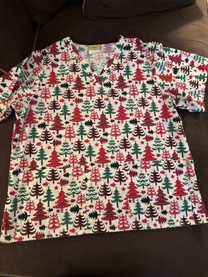 EUC Winter Holiday Christmas Trees Red Green Black Scrub Top Size XL - Image 1 of 4