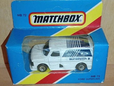 Matchbox Superfast / MB 166 - Ford Transit Supervan 2 - White - Dk Blue - Image 1 of 4