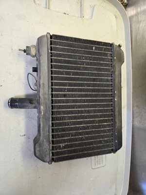 95 - 00 2000 Honda Goldwing 1500 GL1500 left radiator  - Изображение 1 из 3