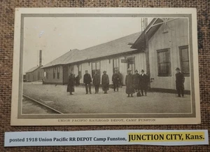 Union Pacific RR DEPOT publicado 1918 Camp Funston, JUNCTION CITY, Kans. Postal - Imagen 1 de 2