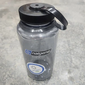 Nalgene Sustain 32 oz. Wide Mouth Water Bottle Tritan Gray Black Cap New - Picture 1 of 3