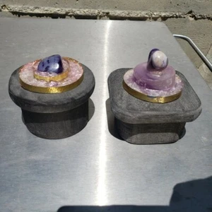 Unique carved wood / semi stones hand made box(es), lot of 2, part of collection - Picture 1 of 7