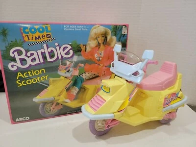 Barbie “Cool Times” 1988 scooter de acción con caja de Mattel Arco pegatinas dañadas Foto 1 de 4