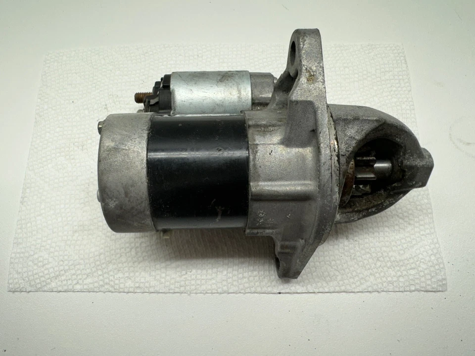 OEM Subaru Impreza & Crosstrek Starter Motor 2017,2018,2019,2020,2021 23300AA85A - Image 1 of 4