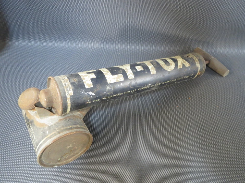 Ancien pulvérisateur FLYTOX vintage déco atelier garage brocante french antique - Photo 1/1
