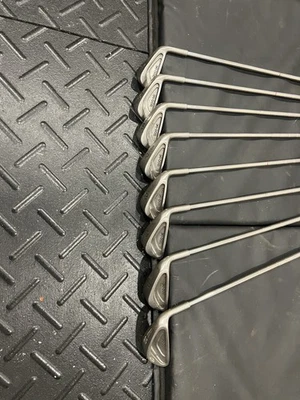 Wilson 1200 GE Irons 4-SW Steel Stiff shafts Right hand - Image 1 of 4