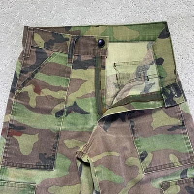 Pantalones cargo vintage camuflados niños 26x22 militares marrón verde niños desgastados utilitarios Foto 1 de 4