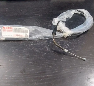 256-26311-01 yamaha 70-72 xs1/2 tx650 throttle cable n.o.s. 5-4-3 - Picture 1 of 1