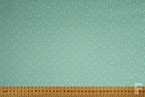 White Flower & Leaf Printed Polycotton Fabric - SPRING SALE TO CLEAR - Picture 1 of 6
