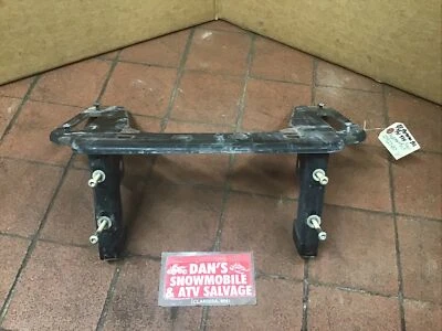 Soporte de rack delantero # 1014023-067 Polaris 1998 Sportsman 500 ATV 4x4 Foto 1 de 4
