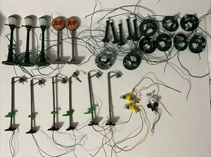 Lot of Model Railway HO Scale 1:87 Lamps Street Lights - Picture 1 of 5