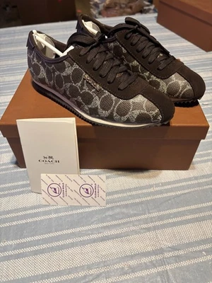 Coach Sneakers Ivory Signature "C" Logo | Black-Brown | Size 6M - Image 1 of 4