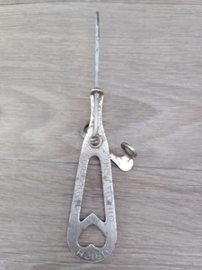 Antikes Oldtimer Werkzeug - Urich Fahrrad Reifen Reparatur Werkzeug Pat. 1919 - Bild 1 von 3