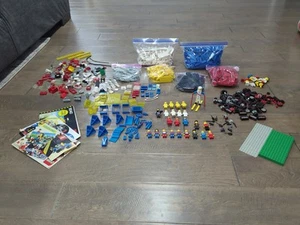 Vintage Lego Space Legoland Lot 6 Pfund 6985 + weitere Minifiguren, Zubehör Ritter - Bild 1 von 14
