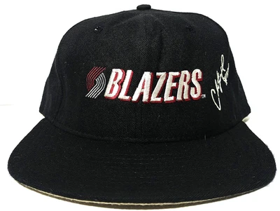 Chapéu Snapback Masculino Bordado Portland Trail Blazers 1990 - Clyde Drexler - Imagem 1 de 4