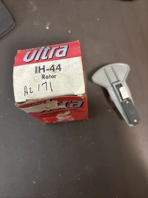 Niehoff IH Scout II Distributor Rotor 1971-1980 Cross ref AL171 Standard Ign. - Image 1 of 2