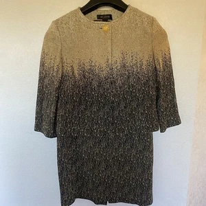 St John 2-teiliger Strickpullover schwarz/metallic gold 1 Knopf Gr. 2 Rock Gr. 4 Anzug neu ohne Etikett - Bild 1 von 12