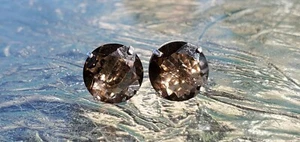 Aretes de topacio ahumado de corte redondo de oro blanco macizo de 14 k - Imagen 1 de 12