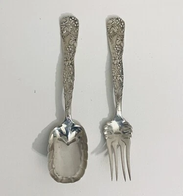 Antiguo par de conjunto de ensaladas de plata esterlina "Vine" de Tiffany & Co. Foto 1 de 4
