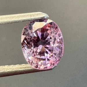 Natural Burmese Pink Spinel – 1.40 Ct Oval (6.2 × 5.4 mm) Untreated | Vibrant - Picture 1 of 3