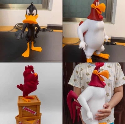 1PC Looney Tunes Daffy Duck Foghorn Leghorn 3D DIY Collectible Toy Ornament - Image 1 of 4