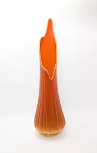 "Florero de vidrio artístico acanalado oscilante naranja agridulce MCM LE Smith vintage 22 3/4"" usado en excelente estado" - Imagen 1 de 12