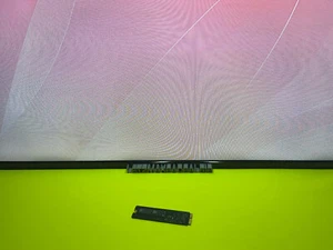 MacBook Air 13" (fine 2013 - metà 2017) A1466 128 GB unità a stato solido 655-1857B - Foto 1 di 5