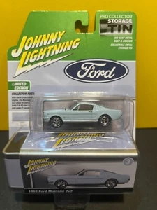 1/64 JOHNNY LIGHTNING COLLECTOR STORAGE TIN 1965 FORD MUSTANG 2+2 LIGHT BLUE - Picture 1 of 2