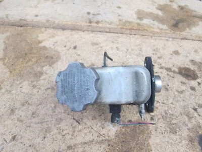 Hyundai Santa Fe MK1 2003 2,7 V6 gasolina. CILINDRO MAESTRO DE FRENOS Foto 1 de 3