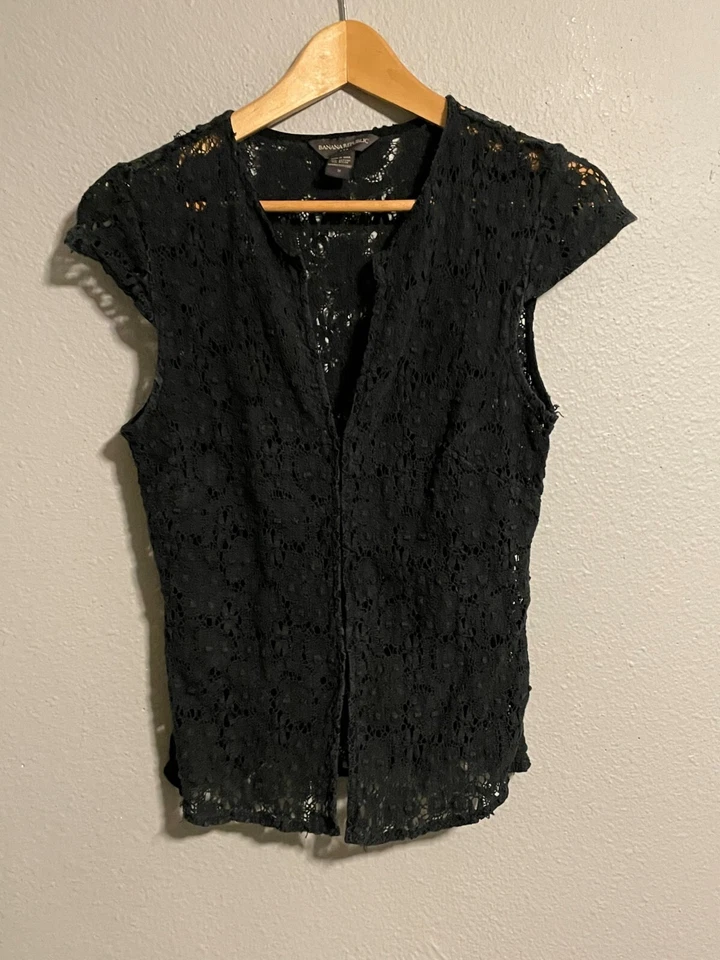 Vintage Banana Republic Womens Top Medium Black Floral Crochet Whimsigoth Y2K - Image 1 of 4