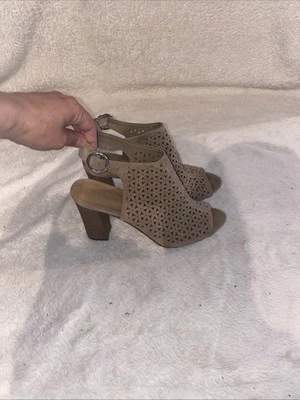 Zapatos Madden Girl para mujer punta abierta tacones correa para el tobillo. Talla 8,5. [D7] Foto 1 de 4