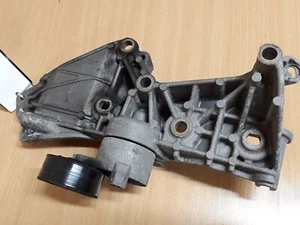 RENAULT Scenic Mk2 5 Seats 2002-2009 ALTERNATOR BRACKET & PULLEY - Picture 1 of 4
