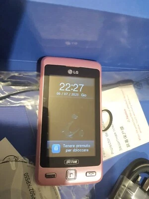 LG KP501 Telefono cellurare touch completo di corredo come in foto - Immagine 1 di 4